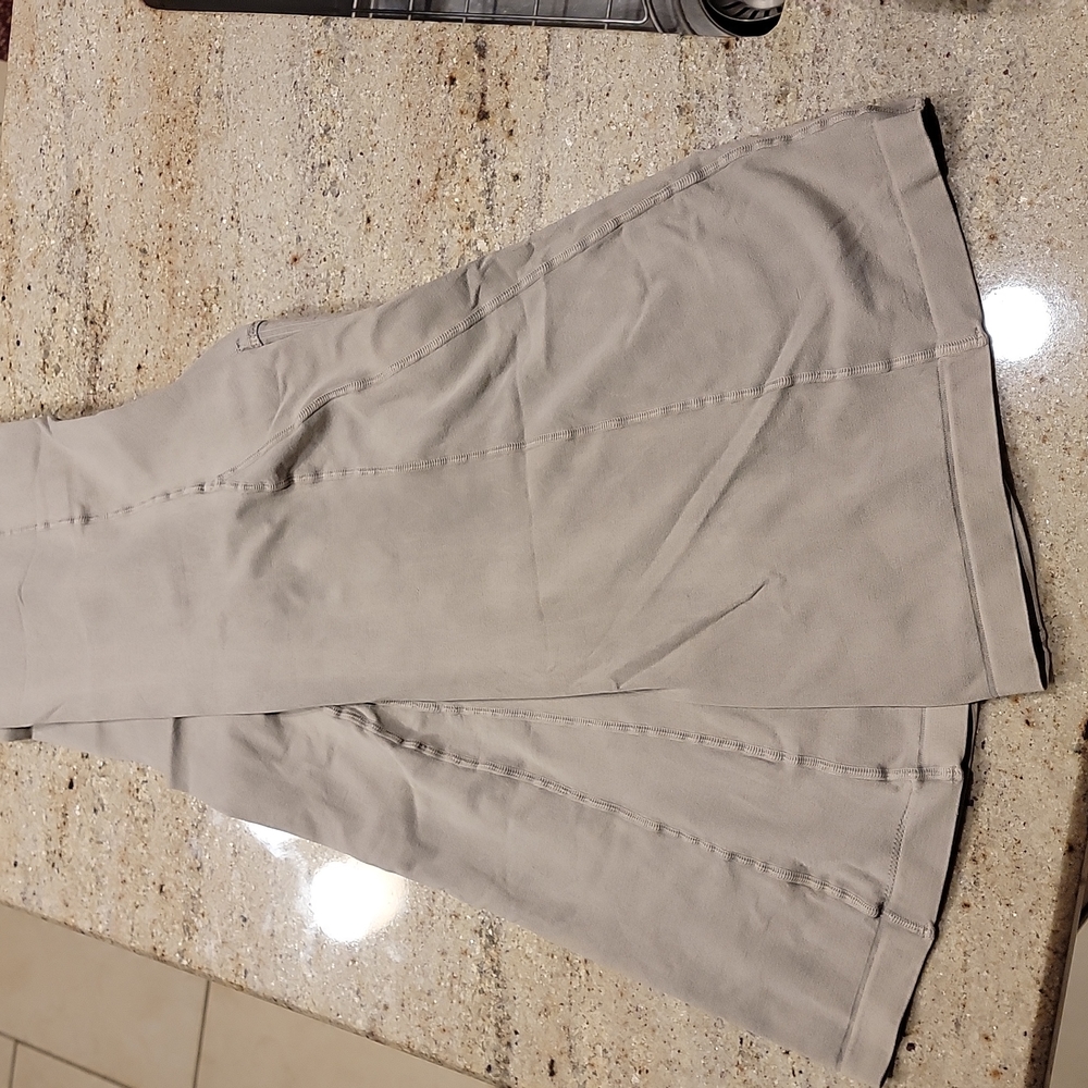 Free people flare leggings and top. NWOT. - Picture 5 of 5